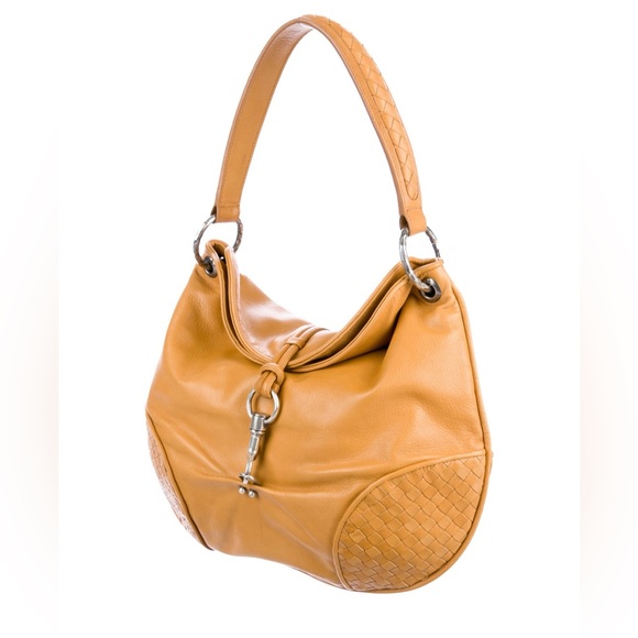 Bottega Veneta marigold leather shoulder bag. - Picture 2 of 5